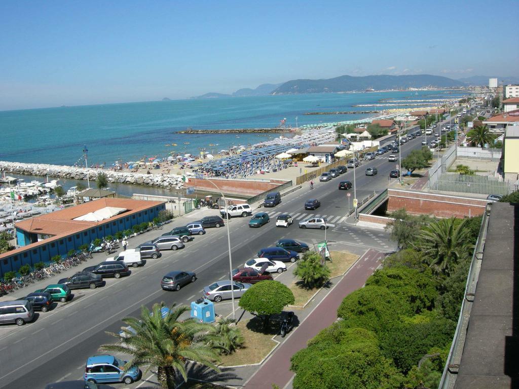 Comfort Beach House Marina di Massa Quarto foto
